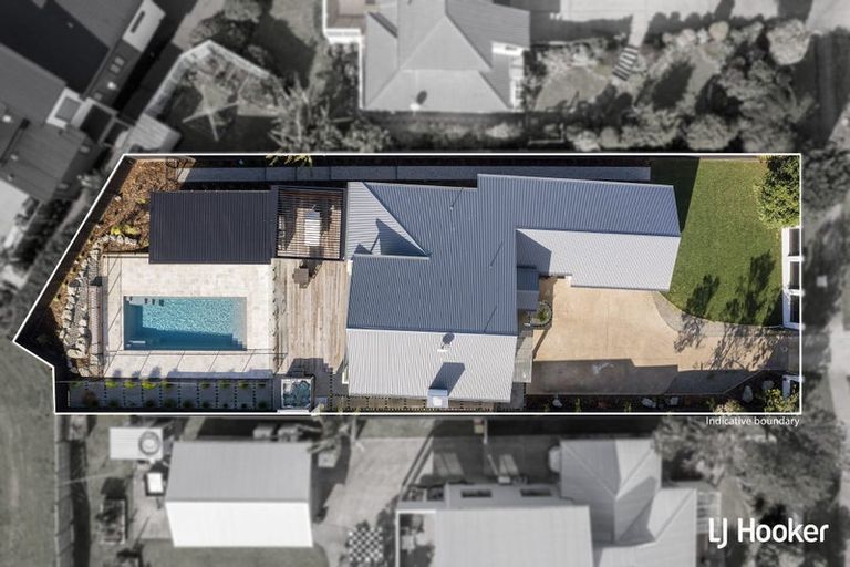 Photo of property in 33 The Crescent, Waihi Beach, 3611