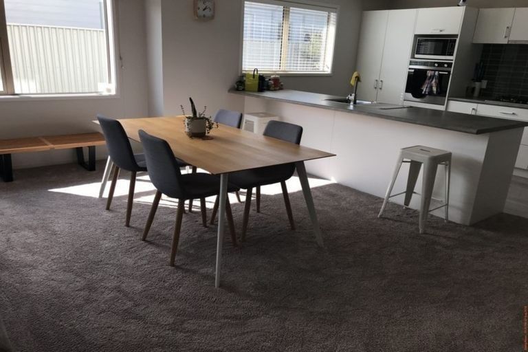 Photo of property in 21 Latimer Way, Petone, Lower Hutt, 5012