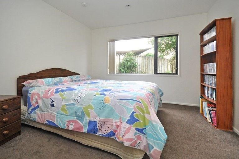 Photo of property in 11a Carnoustie Drive, Wattle Downs, Auckland, 2103