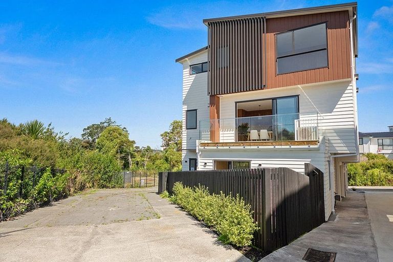 Photo of property in 91 Joshua Carder Drive, Hobsonville, Auckland, 0616