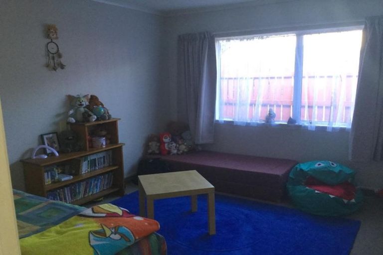 Photo of property in 19 Maire Street, Inglewood, 4330