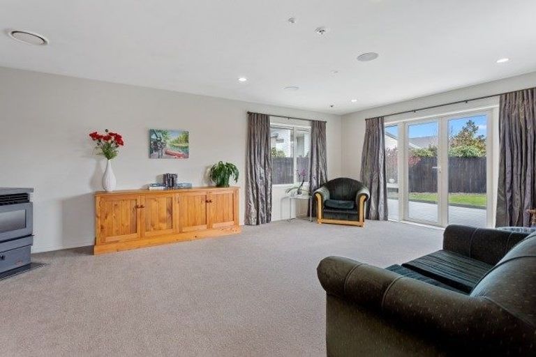 Photo of property in 1 Thomas Lane, Rangiora, 7400