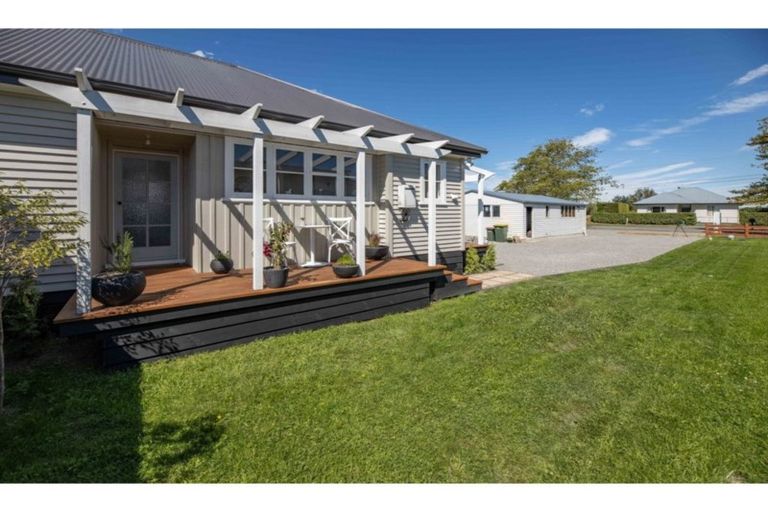 Photo of property in 2568 Bealey Road, Hororata, Darfield, 7572