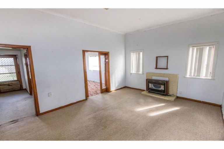 Photo of property in 22 West Coast Road, Glen Eden, Auckland, 0602