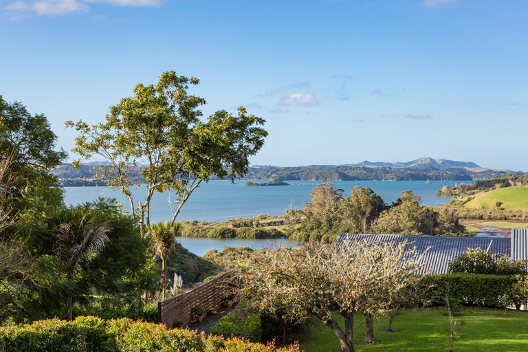 Photo of property in 35 Reinga Road, Kerikeri, 0230