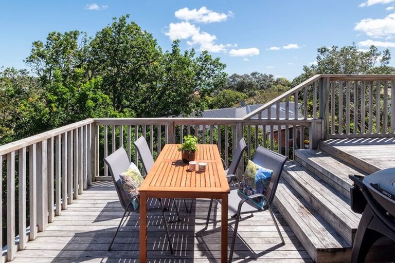 Photo of property in 7 Evelyn Road, Cockle Bay, Auckland, 2014