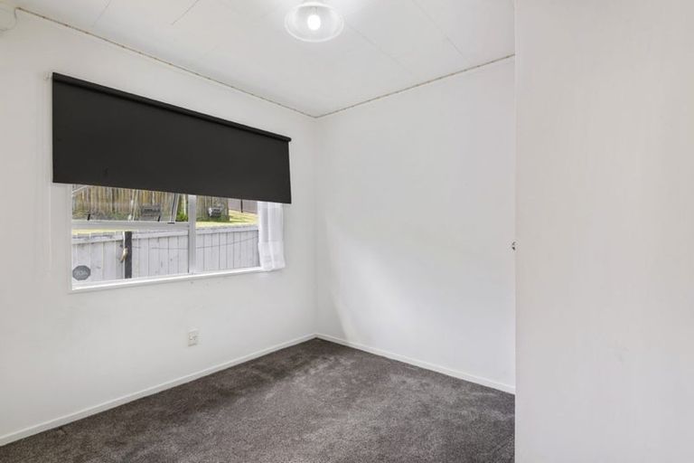 Photo of property in 2/8 Helena Street, Massey, Auckland, 0614