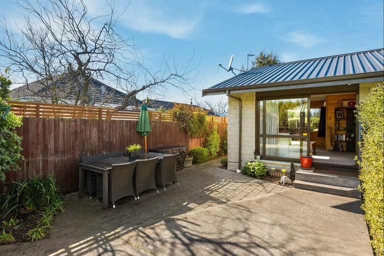 Photo of property in 12a Dinton Street, Russley, Christchurch, 8042