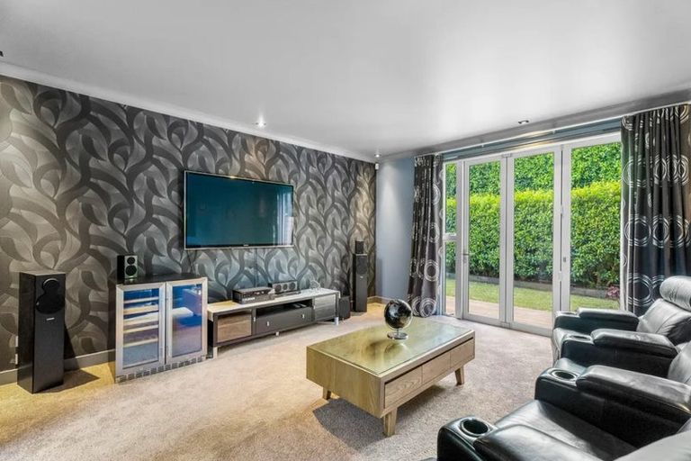 Photo of property in 37b View Road, Campbells Bay, Auckland, 0630