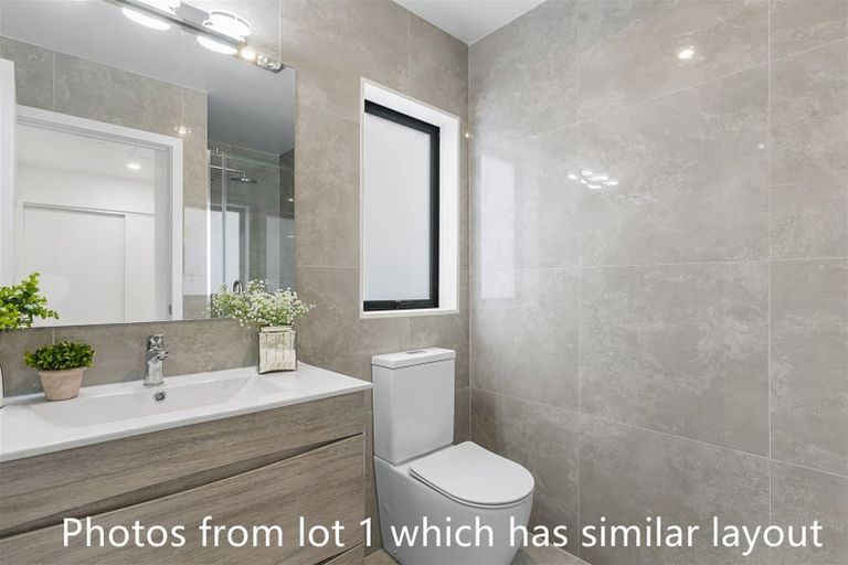 Photo of property in 10b Ballial Place, West Harbour, Auckland, 0618