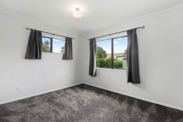 Photo of property in 4a Hannah Road, Hannahs Bay, Rotorua, 3010