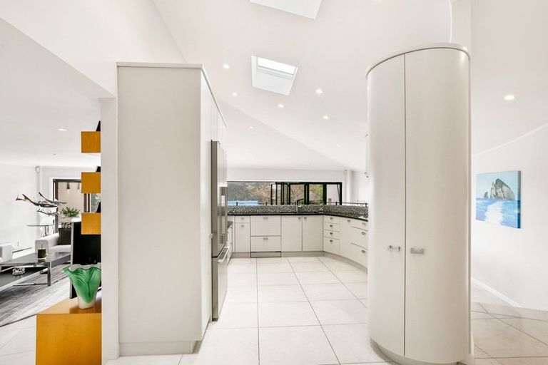 Photo of property in 33 Marae Road, Greenhithe, Auckland, 0632