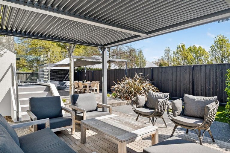 Photo of property in 17 Chesterfield Place, Rangiora, 7400