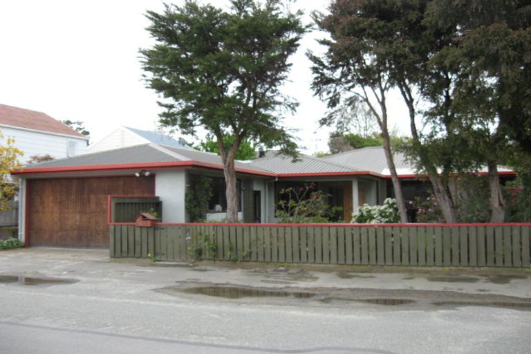 Photo of property in 74 Point Road, Monaco, Nelson, 7011