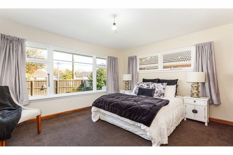 Photo of property in 1/106 Harris Crescent, Papanui, Christchurch, 8053