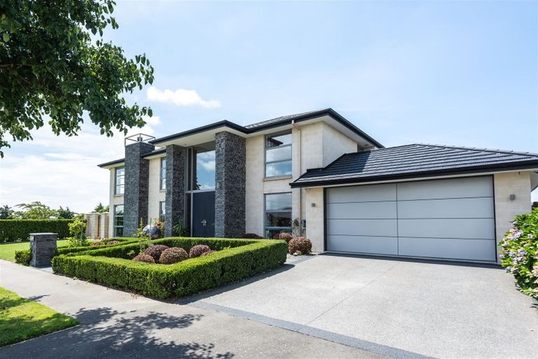 Photo of property in 16 Mariposa Crescent, Aidanfield, Christchurch, 8025