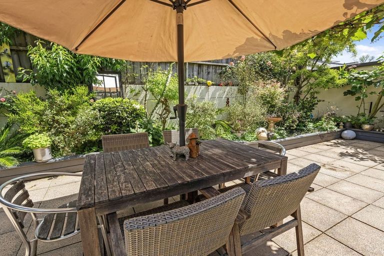 Photo of property in 2/20 Fifth Avenue, Tauranga, 3110