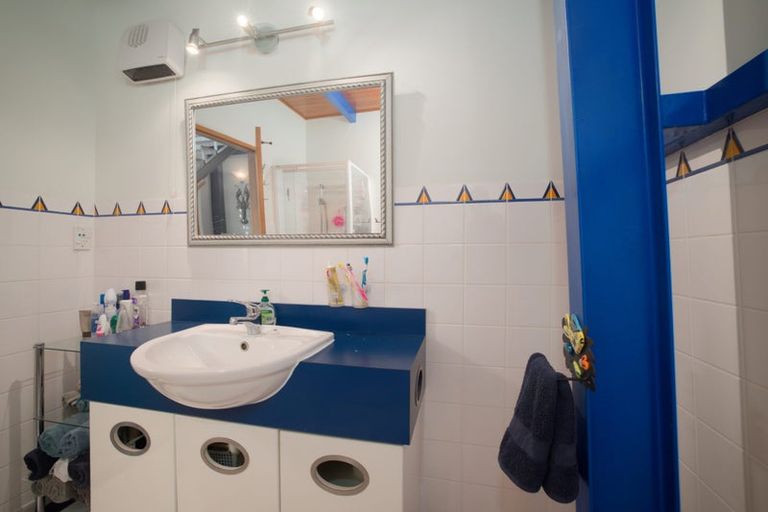 Photo of property in 13 Kotare Place, South Bay, Kaikoura, 7300