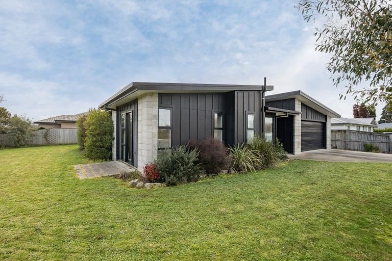 Photo of property in 35 Kerei Street, Motueka, 7120