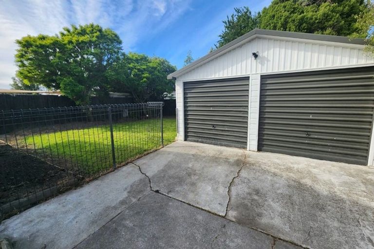 Photo of property in 50 Niven Street, Avondale, Christchurch, 8061