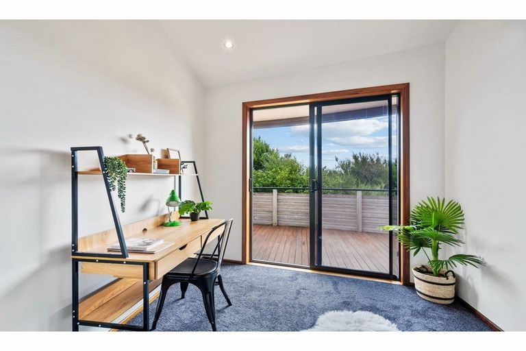 Photo of property in 19 Anchorage Heights Place, Kerikeri, 0294