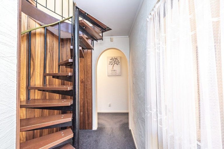 Photo of property in 22 Akepiro Place, Tawhero, Whanganui, 4501