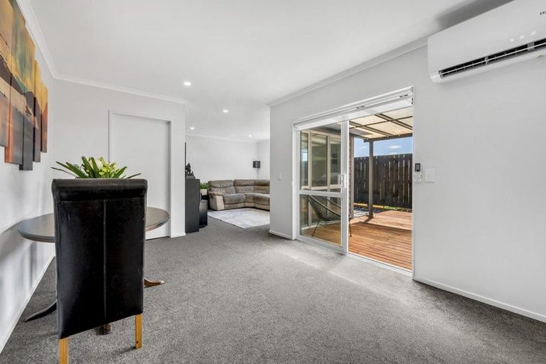 Photo of property in 132 Kuaka Drive, Takanini, 2112