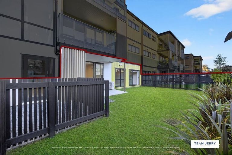 Photo of property in 2/5g Newelm Lane, Flat Bush, Auckland, 2019