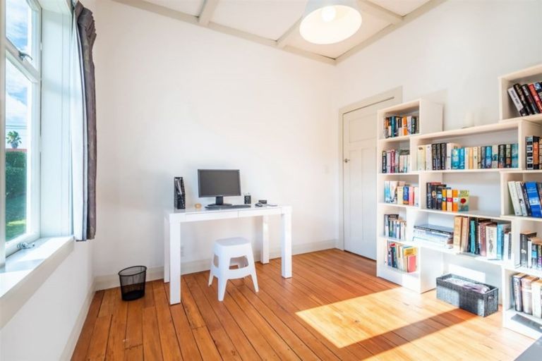 Photo of property in 6 Westwell Road, Belmont, Auckland, 0622