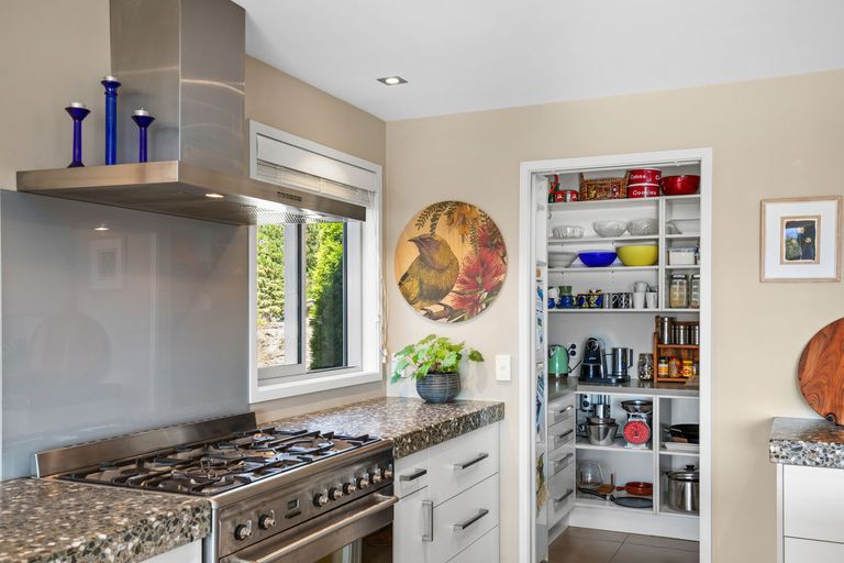 Photo of property in 8 Old Golf Course Road, Bridge Hill, Alexandra, 9320