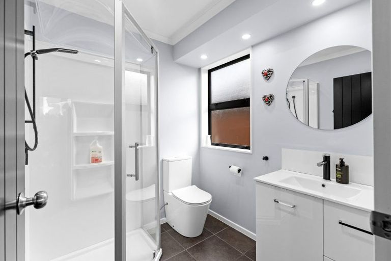 Photo of property in 7 Nevada Way, Kelvin Grove, Palmerston North, 4414