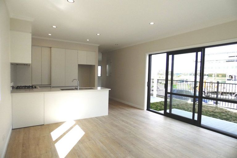 Photo of property in 9 Frances Bryers Road, Hobsonville, Auckland, 0616