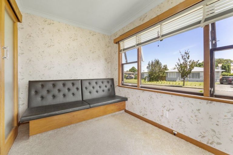 Photo of property in 8 Luton Street, Hokowhitu, Palmerston North, 4410