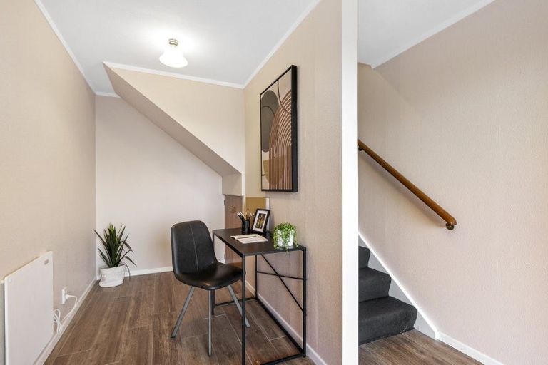 Photo of property in 11 Birla Terrace, Broadmeadows, Wellington, 6035