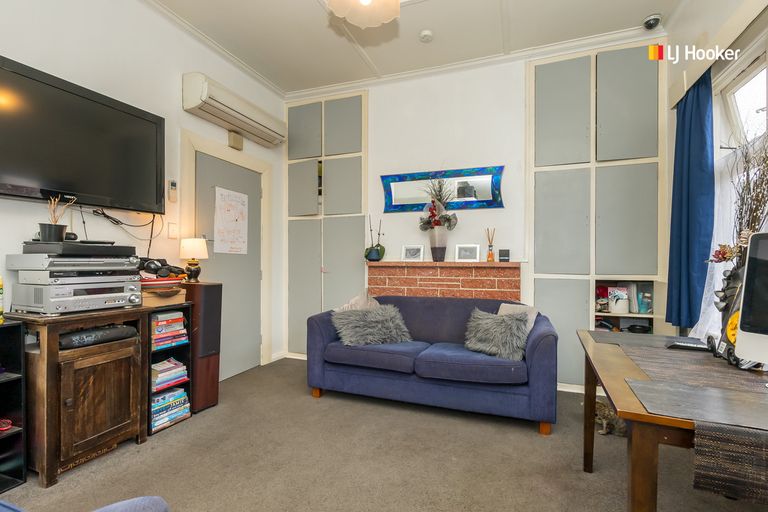 Photo of property in 12 Kirkcaldy Street, South Dunedin, Dunedin, 9012