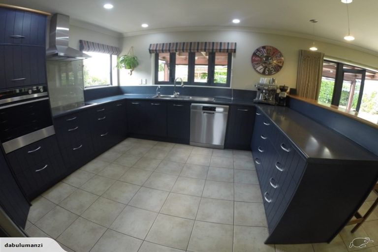 Photo of property in 153 Ruapehu Drive, Fitzherbert, Palmerston North, 4410