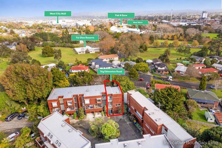 Photo of property in 76g Edmonton Road, Henderson, Auckland, 0612