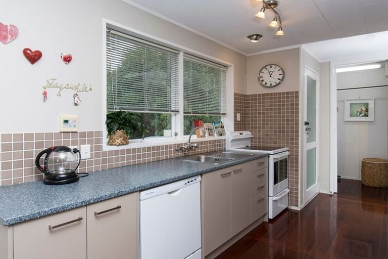 Photo of property in 27 John Gill Road, Shelly Park, Auckland, 2014