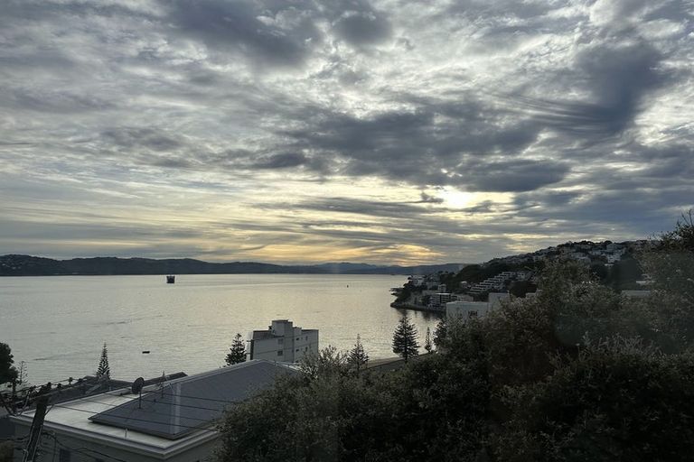 Photo of property in 10b Oriental Terrace, Mount Victoria, Wellington, 6011