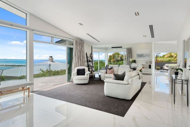 Photo of property in 1 Ti Kouka Eco Lane, Redcliffs, Christchurch, 8081