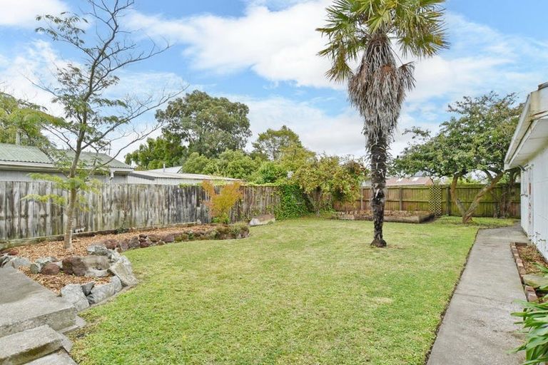 Photo of property in 37 Mackworth Street, Woolston, Christchurch, 8062