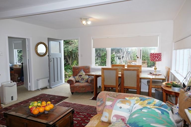 Photo of property in 61 Tutere Street, Waikanae Beach, Waikanae, 5036