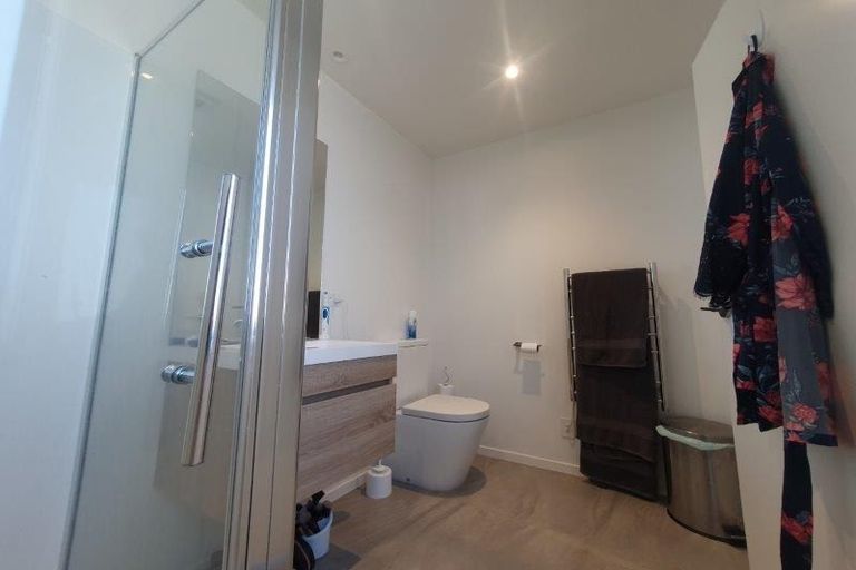 Photo of property in 22 Tapuwae Way, Mangere Bridge, Auckland, 2022