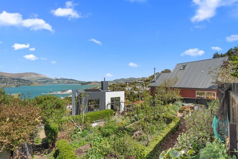 Photo of property in 6 Selwyn Road, Lyttelton, 8082