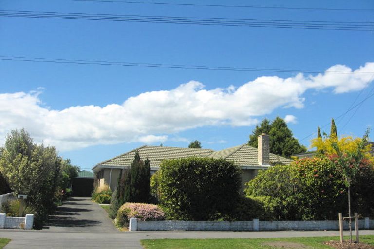 Photo of property in 52 Bethel Crescent, Bishopdale, Christchurch, 8053