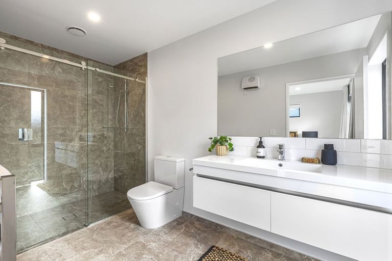 Photo of property in 8 Doris Lusk Street, Belfast, Christchurch, 8051