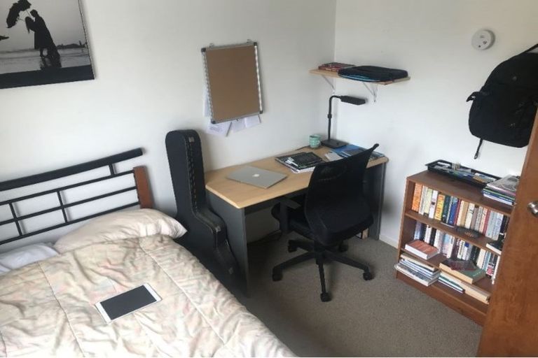 Photo of property in 130a Miramar Avenue, Miramar, Wellington, 6022