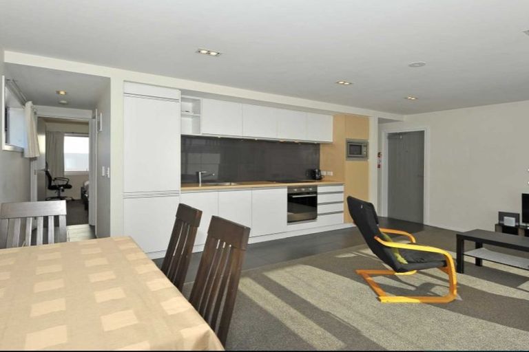 Photo of property in 6/283 Brougham Street, Sydenham, Christchurch, 8023