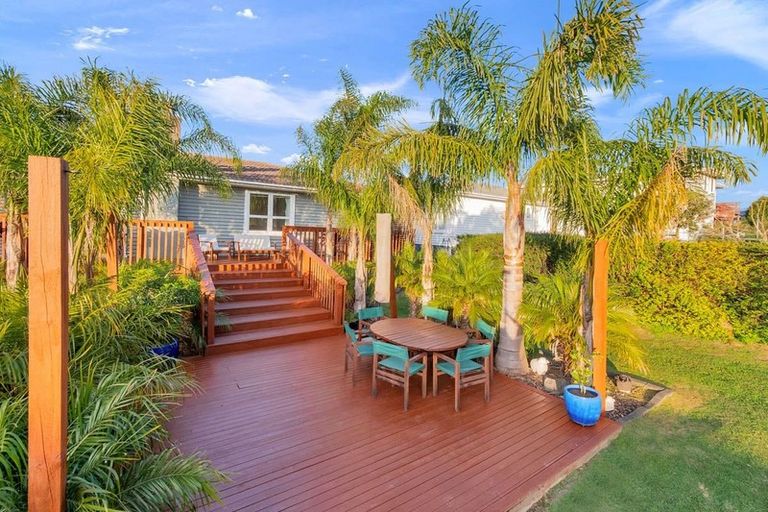 Photo of property in 12 Chilcott Road, Henderson, Auckland, 0612