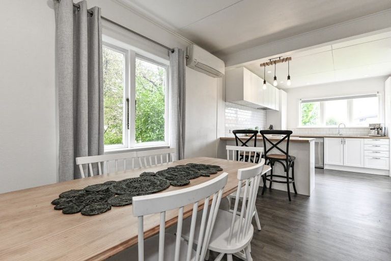 Photo of property in 433 Dalcross Street, Mayfair, Hastings, 4122